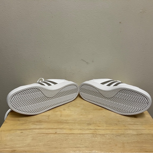 Adidas sliver grand court 2.0 size 7 - Picture 3 of 5